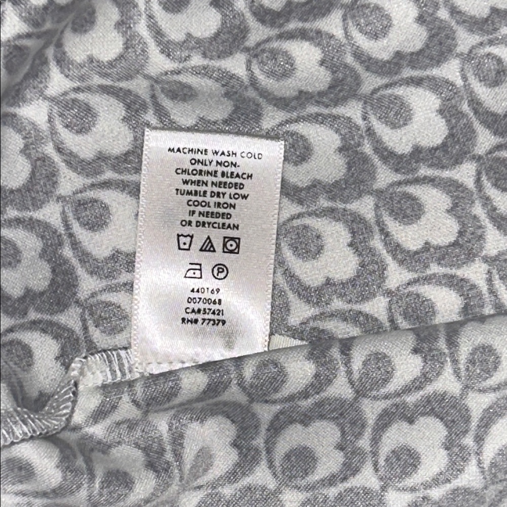 Ann Taylor Blue and Cream Print Peplum Blouse, XS - Picture 4 of 4